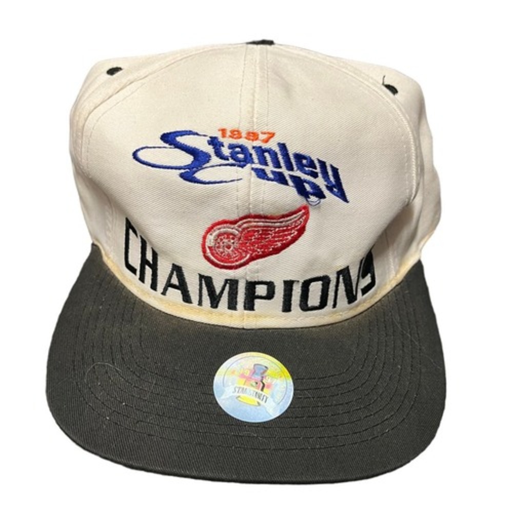 Logo 7 Detroit Red Wings Hat Mens OS White 1997 Stanley‎ Cup Champions Snapback